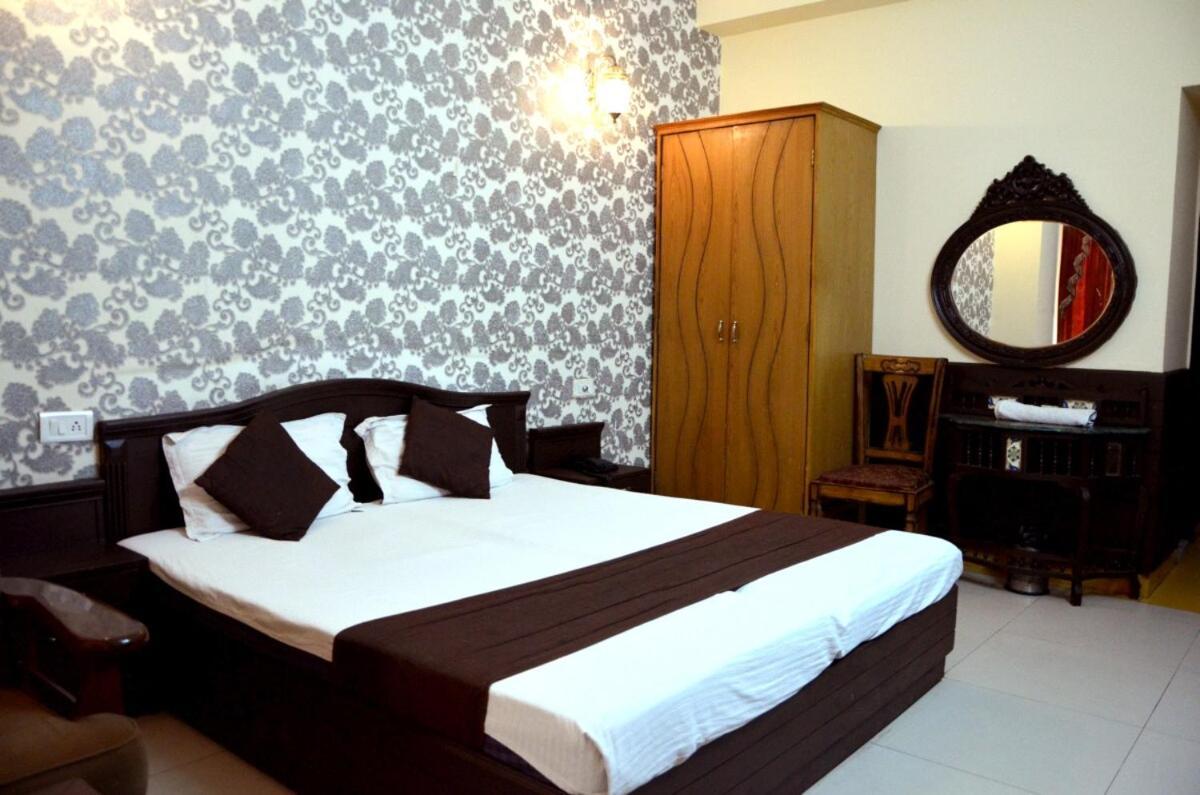 Hotel City Paradise Chandīgarh Exterior foto