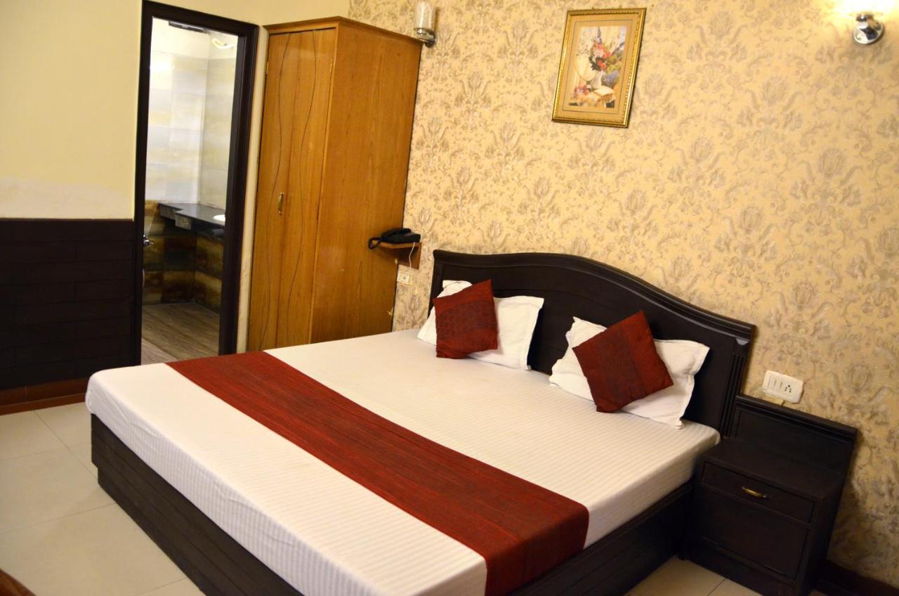 Hotel City Paradise Chandīgarh Exterior foto